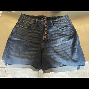 Judy Blue Button Fly High Rise Short NEW